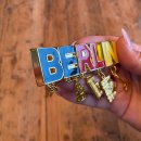 Metal magnet BERLIN letters, gold